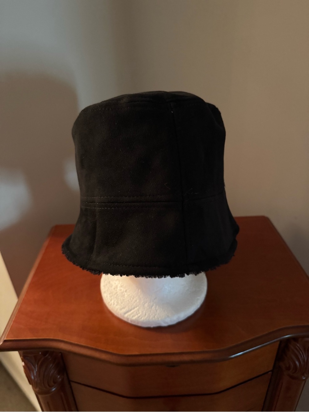 Black Faux-Shearling Bucket Hat - Cozy Casual Style